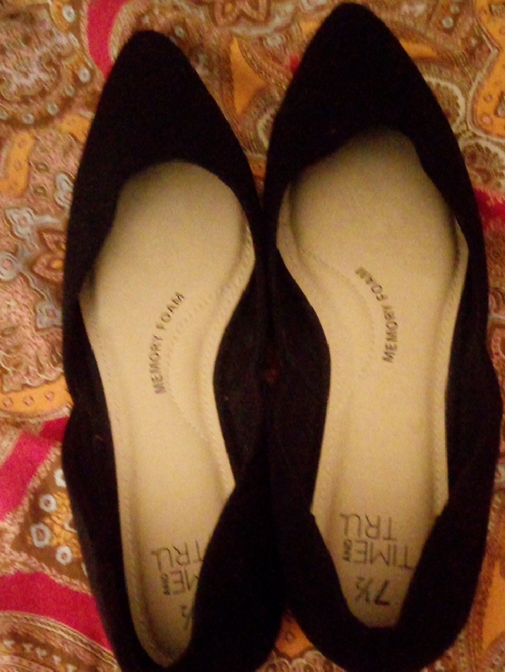 Time and Tru Black Pointed Toe Suede-Look Flats